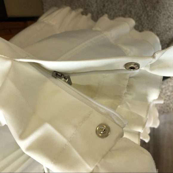 KENSIE White ruffle coat Washable! - Picture 6 of 10